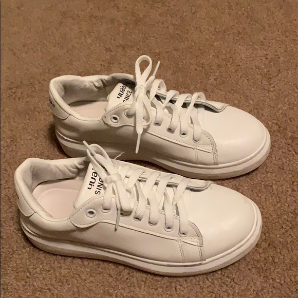 White sneakers - Picture 4 of 4